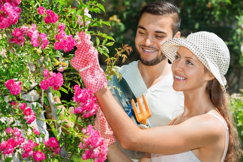 Safe tree removal process in an urban setting